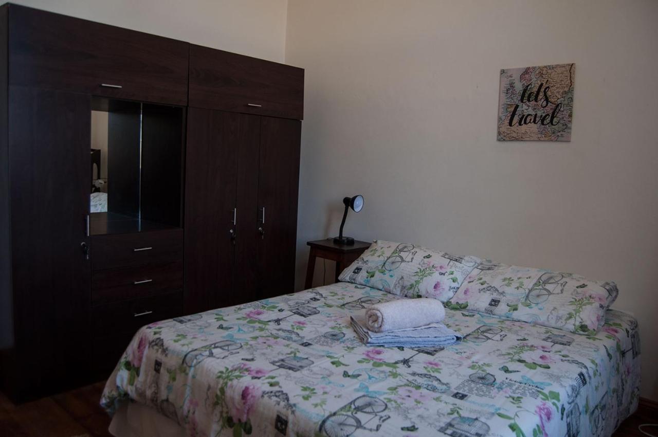 Historical Guesthouse - Self Catering Apartments Lüderitz Exteriör bild
